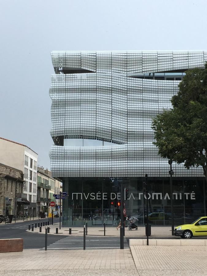 La Chambre Haute Et Son Spa Nimes Exterior foto