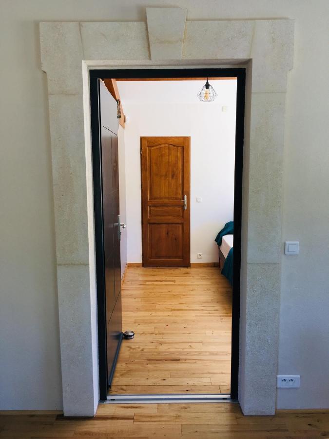 La Chambre Haute Et Son Spa Nimes Exterior foto