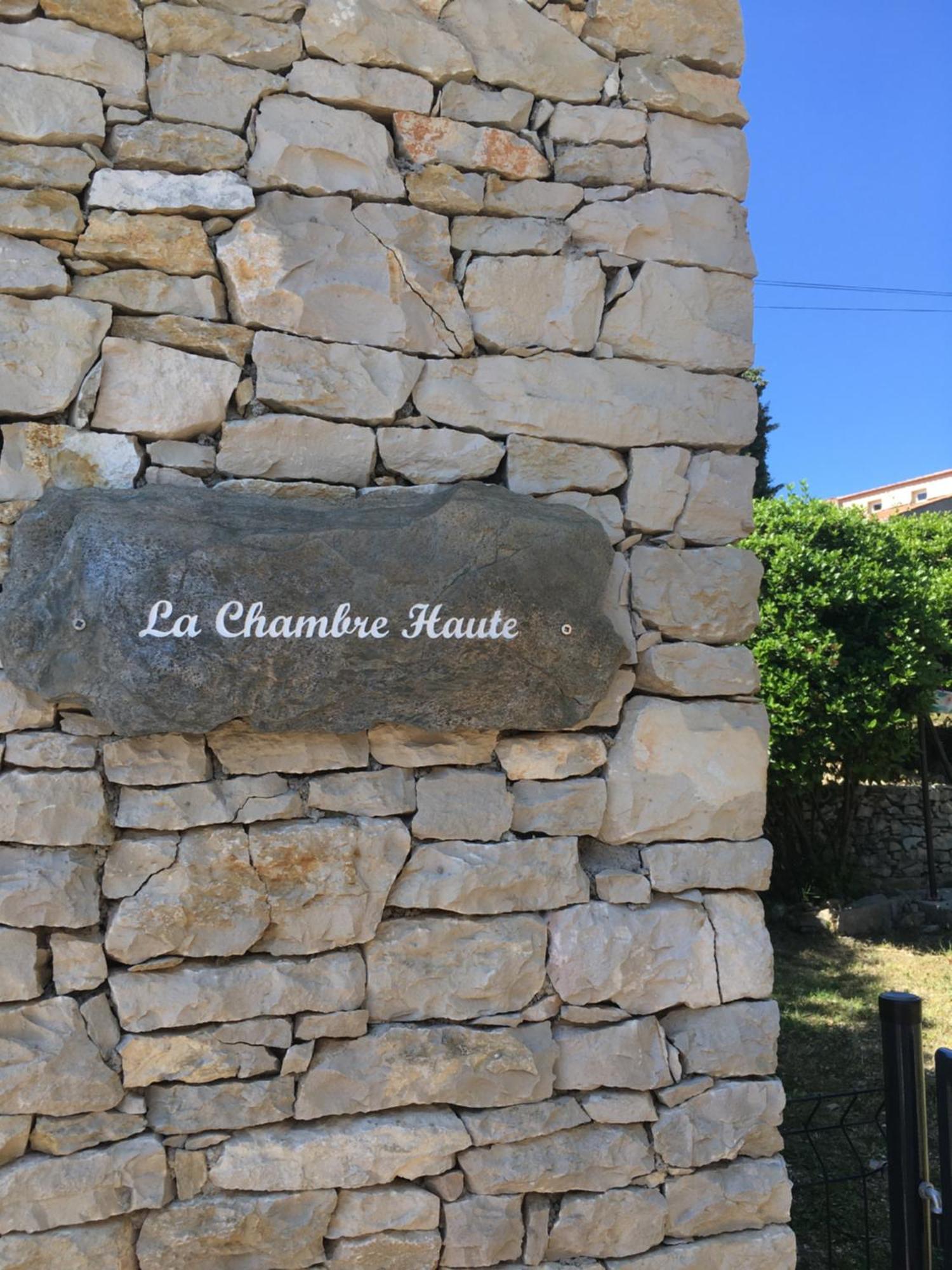 La Chambre Haute Et Son Spa Nimes Exterior foto