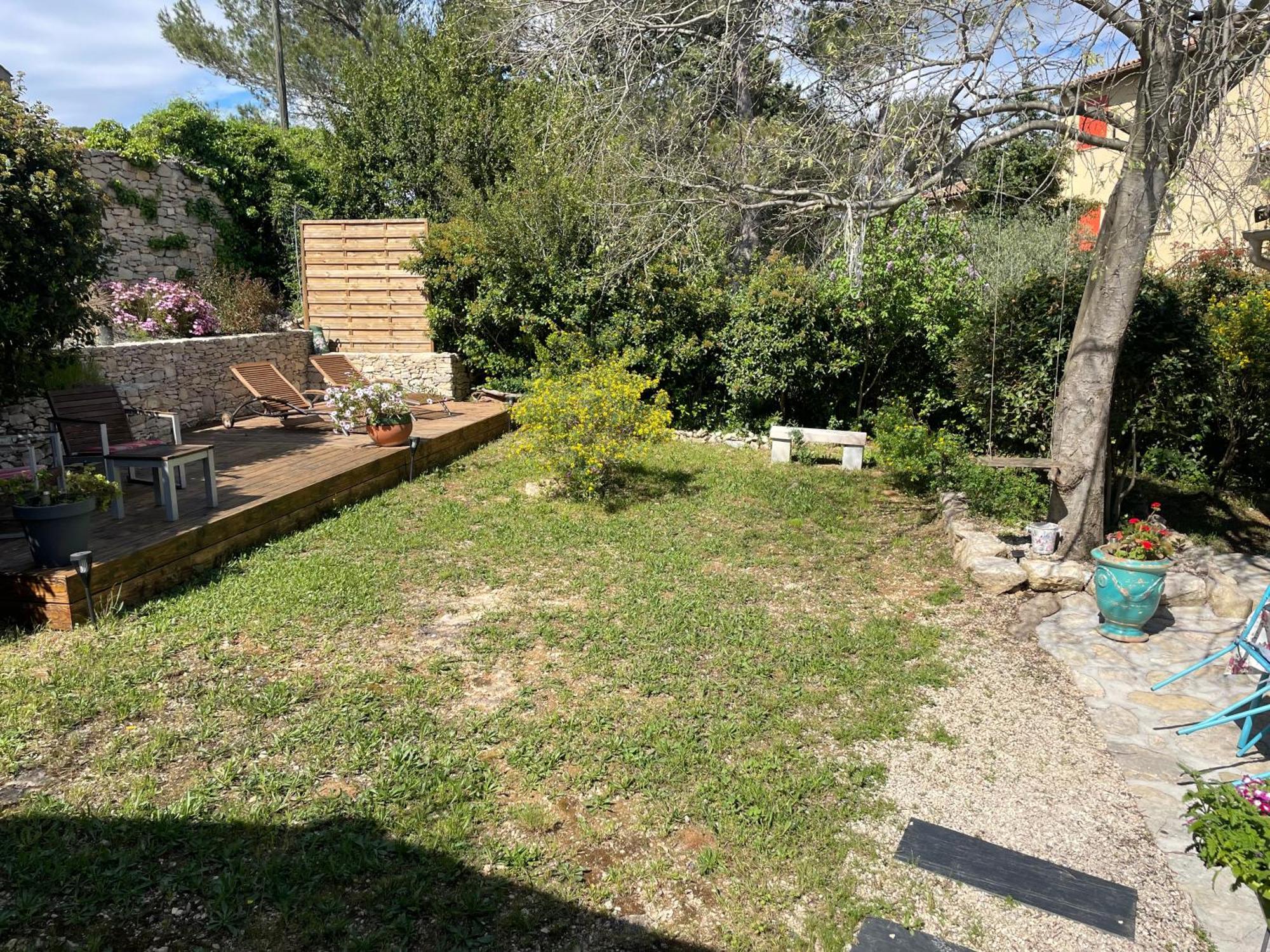 La Chambre Haute Et Son Spa Nimes Exterior foto